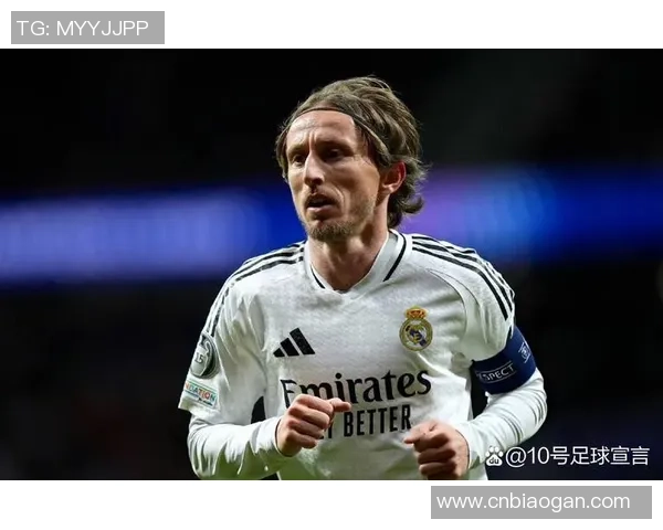 体力较差却凭智慧与技术闪耀赛场的传奇足球球星故事