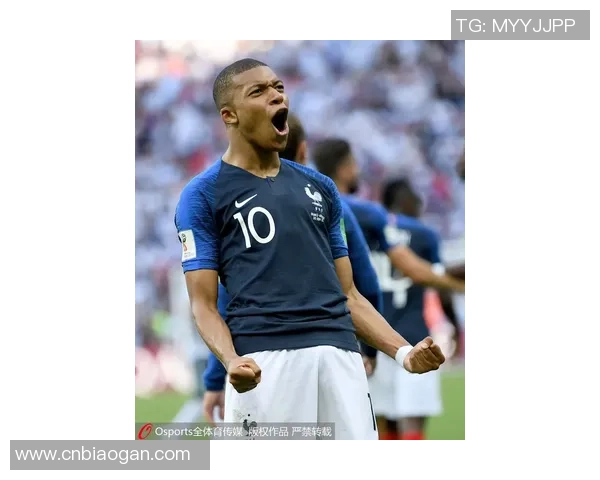 2023年法国足球球星表现综述及未来发展潜力分析